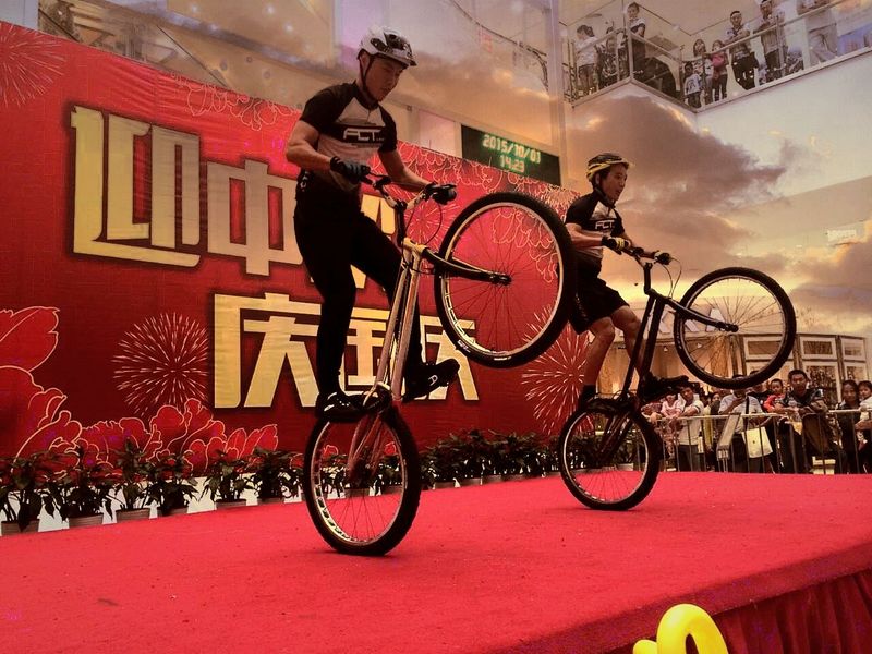 永旺游乐主题表演5.jpg