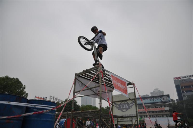 第三届湖南省全民健身节 攀爬车竞技赛及bmx平花赛3.jpg